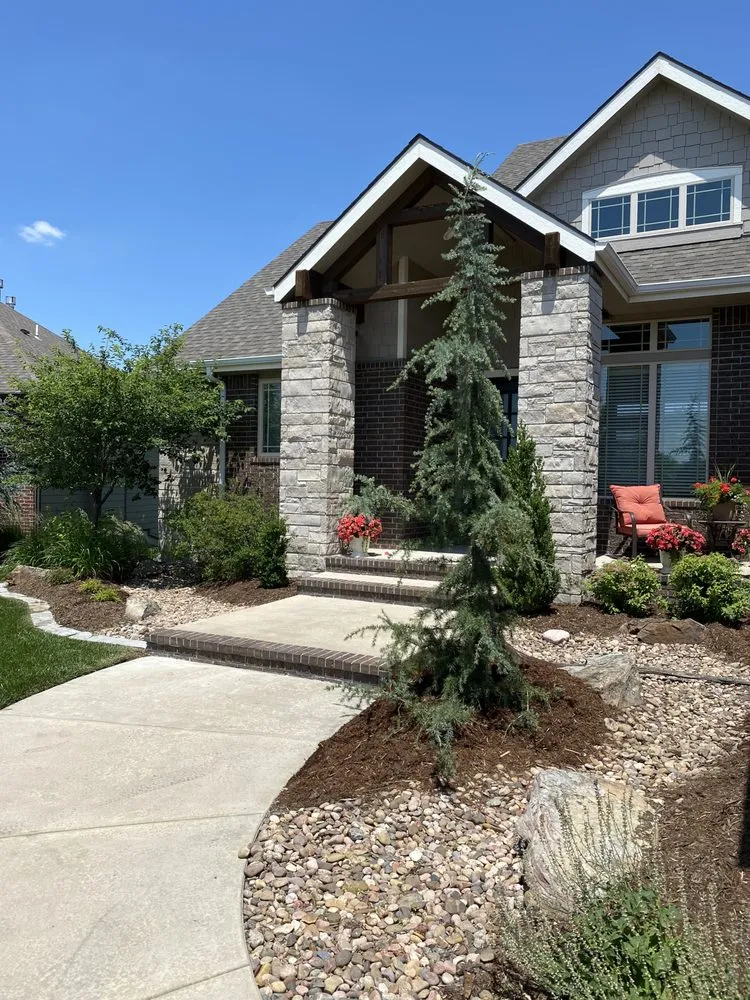 Reliable yard cleanup service for homes in Wichita, KS by Green Outdoors Landscape