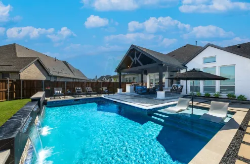 Expert yard maintenance in Frisco, TX - Green Paradise Construction And Design