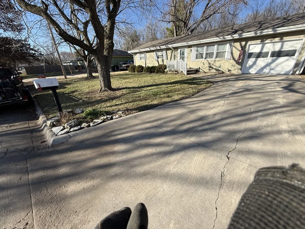 Top-rated landscaping services experts serving Ogden, KS - Green Pastures KS