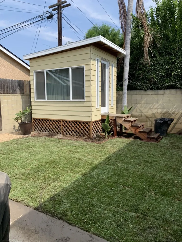 Top-rated yard maintenance for homes in Long Beach, CA by Green Pastures Sprinkler Systems
