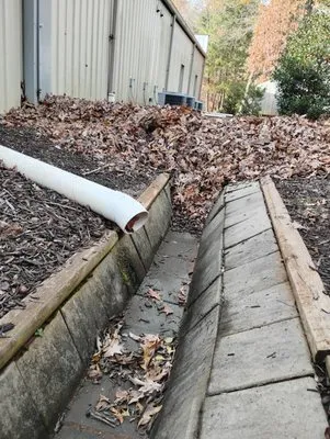 Green Path Landscaping Logo