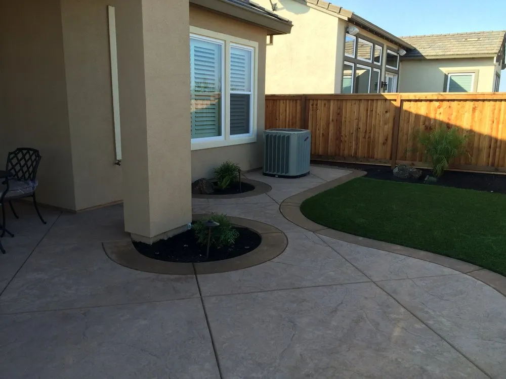 Custom yard maintenance in Brentwood, CA by Green Planet Landscape
