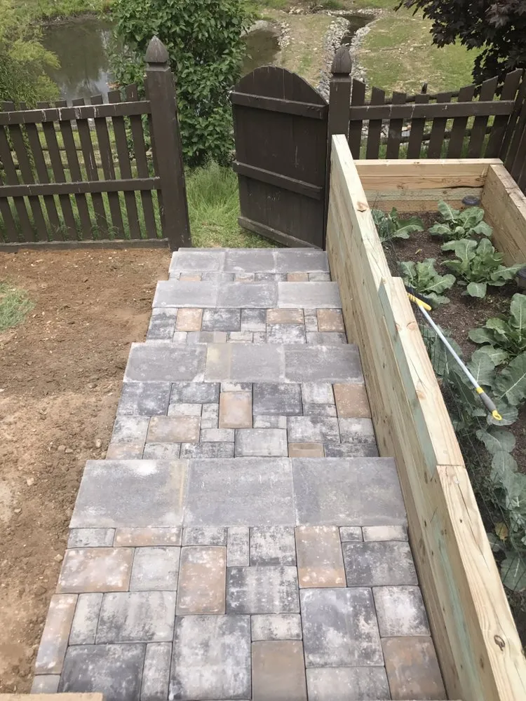 Local garden landscaping in Newark, DE by Green Planet Landscape