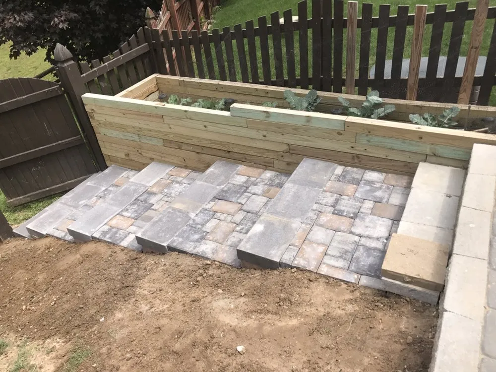 Trusted yard cleanup service near you in Newark, DE by Green Planet Landscape