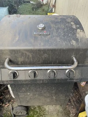 GREEN PLANET LANDSCAPING Logo