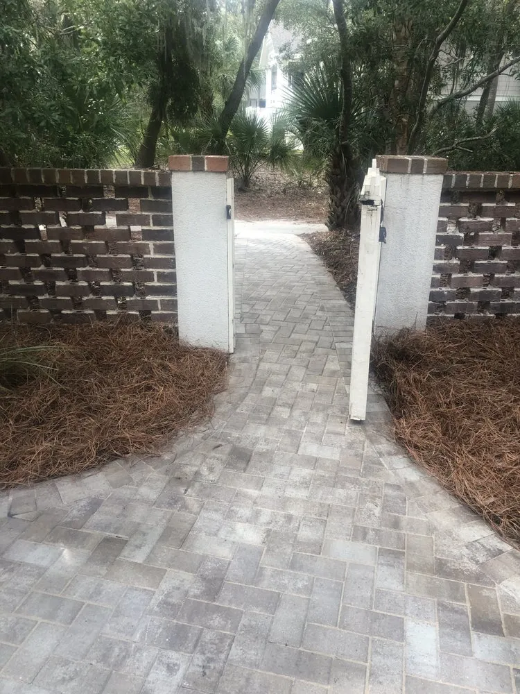 Reliable yard maintenance for residential properties in Hilton Head Island, SC by Green Planet Landscaping