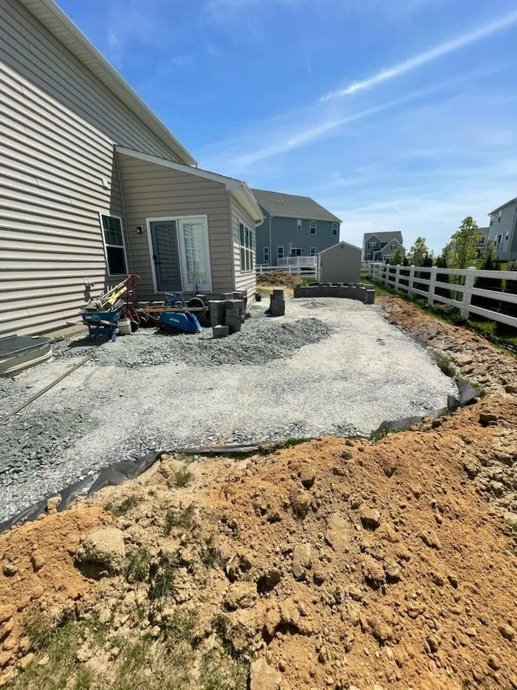 Professional outdoor landscaping experts serving Newark, DE - Green Planet 's Erni Landscaping / Hardscaping