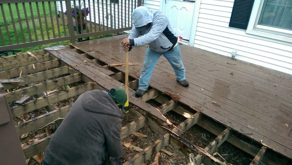 Trusted outdoor landscaping in Ewing, NJ by Green Point Garden Services