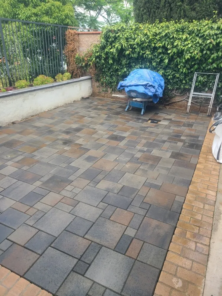 Professional garden landscaping experts serving Diamond Bar, CA - Green Point Landscape and Contractor