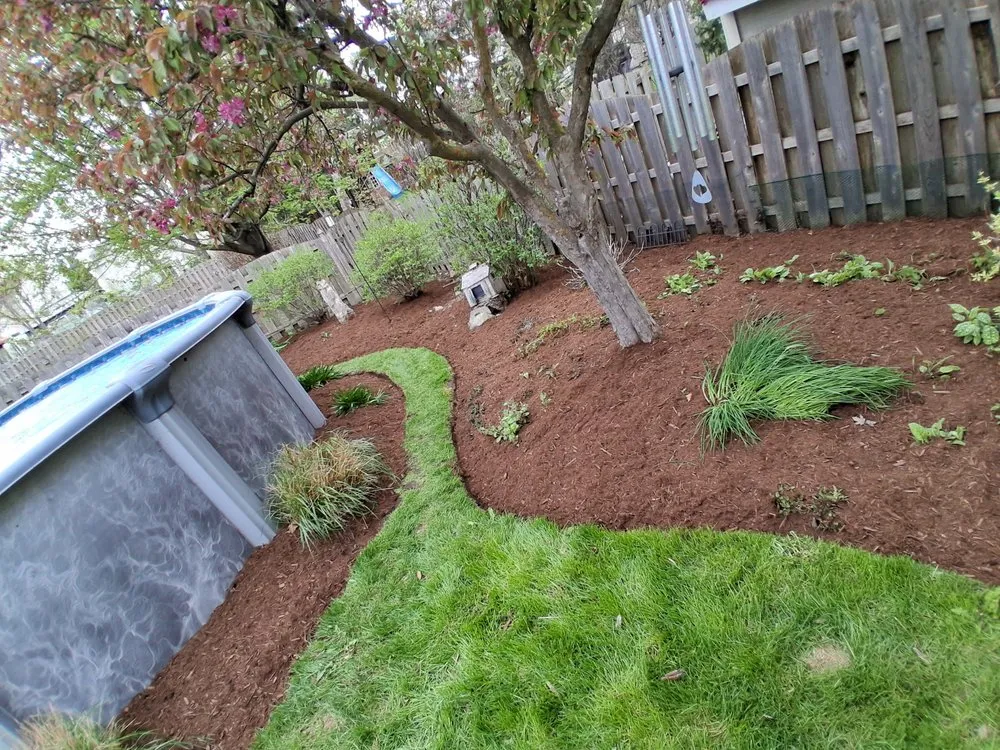 Expert yard maintenance for outdoor upgrades in Woodstock, IL by Green prairie landscaping