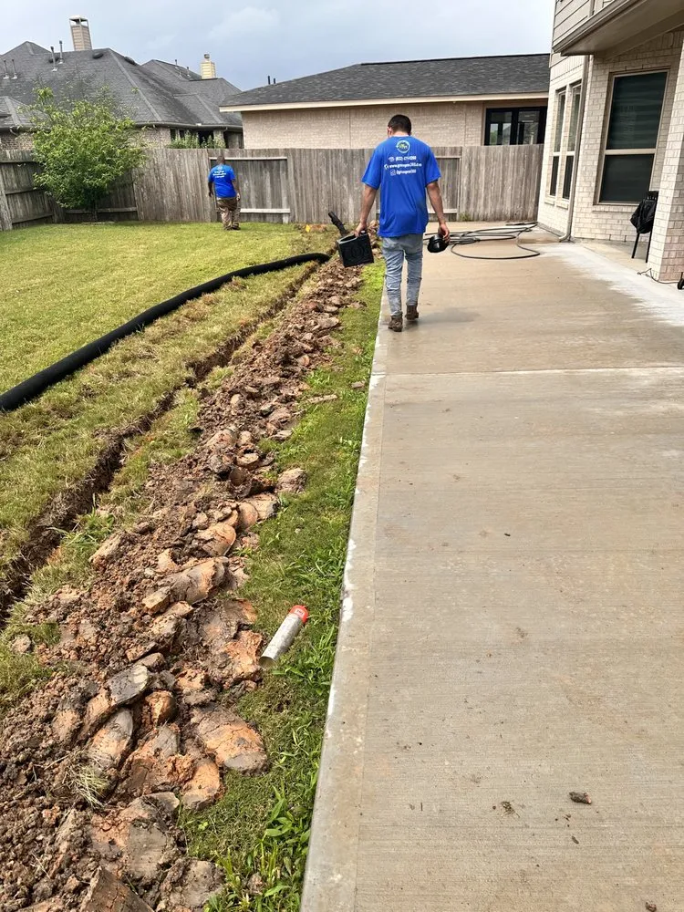 Custom yard maintenance in Sugar Land, TX by Green Pros 360