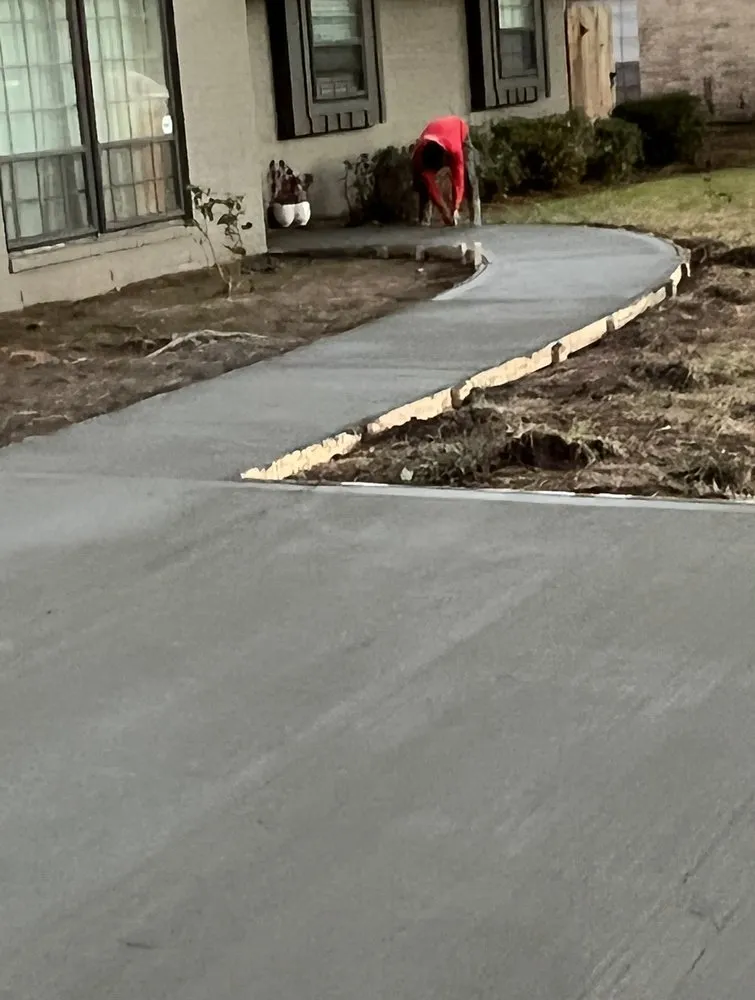 Top-rated lawn mowing service in Sugar Land, TX by Green Pros 360