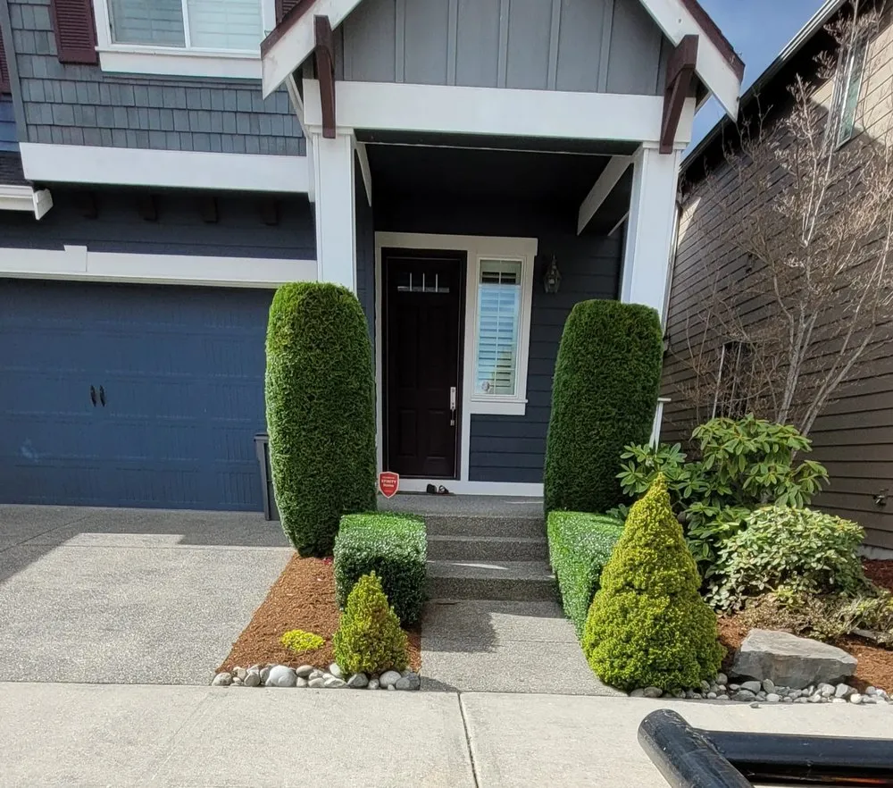 Affordable yard cleanup service experts serving Marysville, WA - Green Ranch Landscaping Service