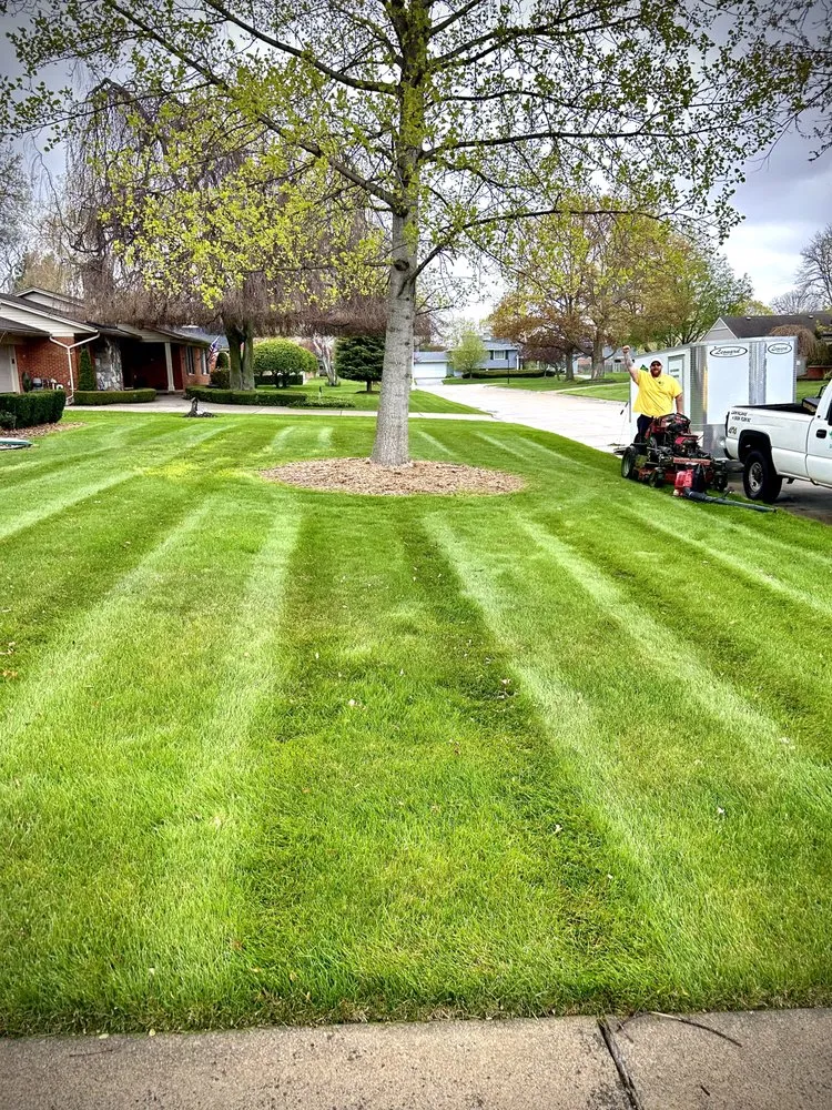 Trusted lawn mowing service in St. Clair Shores, MI - Green Rhino Lawn Care