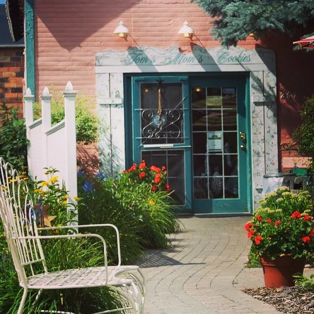 Expert landscape installation near you in Harbor Springs, MI by Green Room Landscape