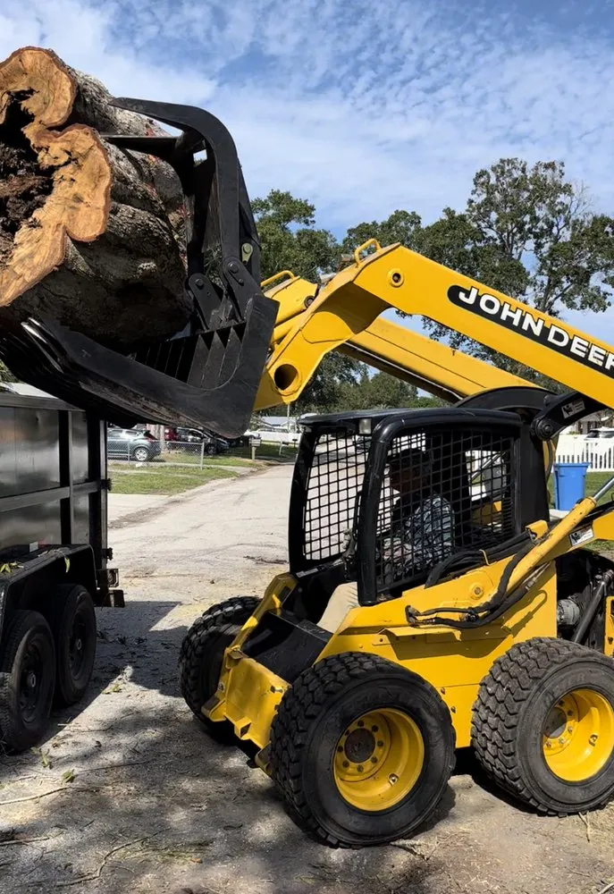 Top-rated lawn mowing service with custom design in Tampa, FL by Green Roots Landscaping