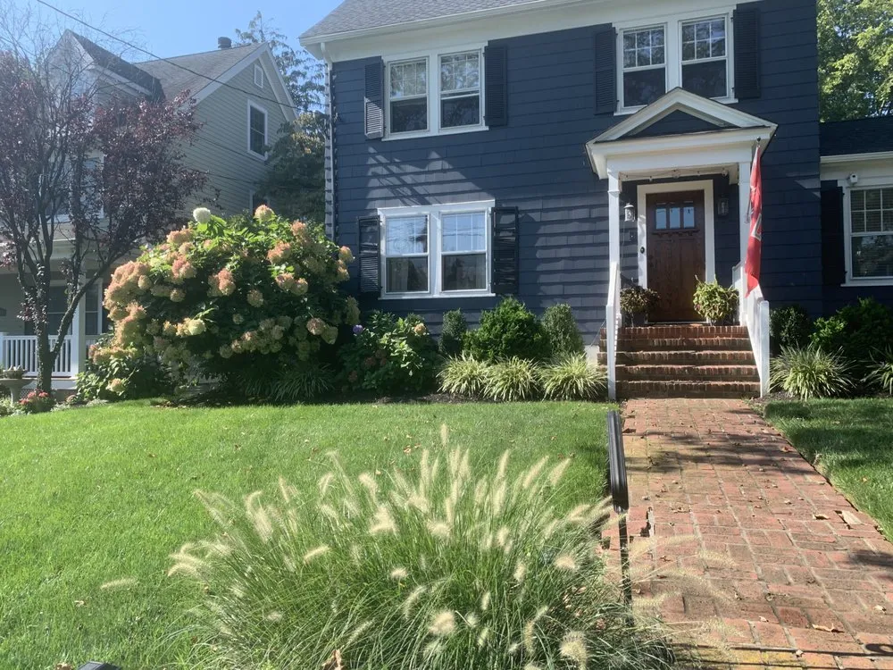 Affordable landscaping services experts serving Clark, NJ - Green Roots Organic