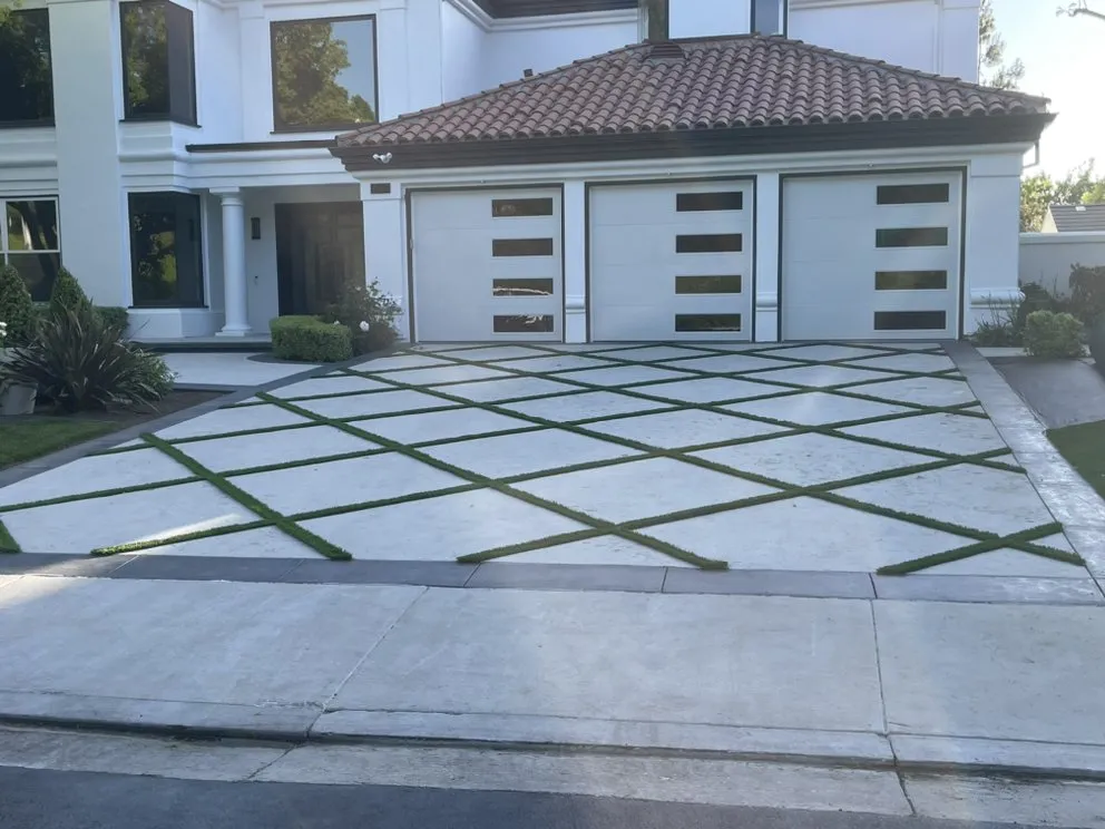 Reliable landscape installation for homes in Los Angeles, CA by Green Rootz