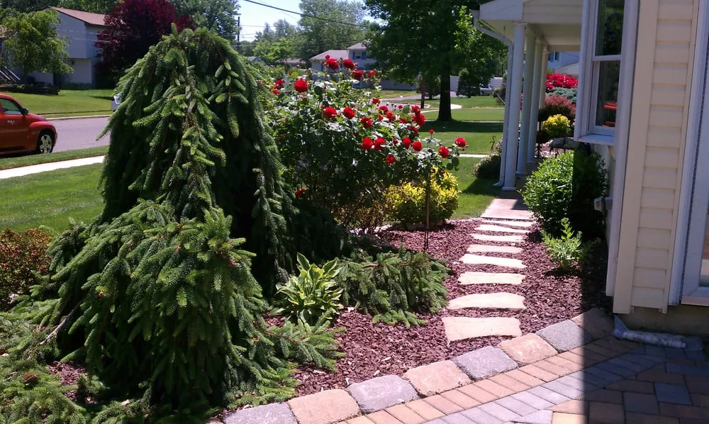 Local landscaping services in Piscataway Township, NJ by Green Rose Landscaping
