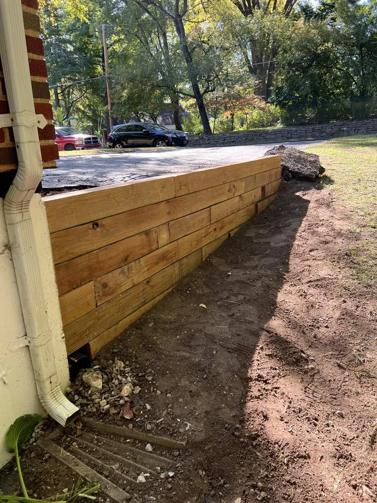 Top-rated lawn mowing service for beautiful yards in Webster Groves, MO by Green Scape Stl Landscaping And Outdoor Living