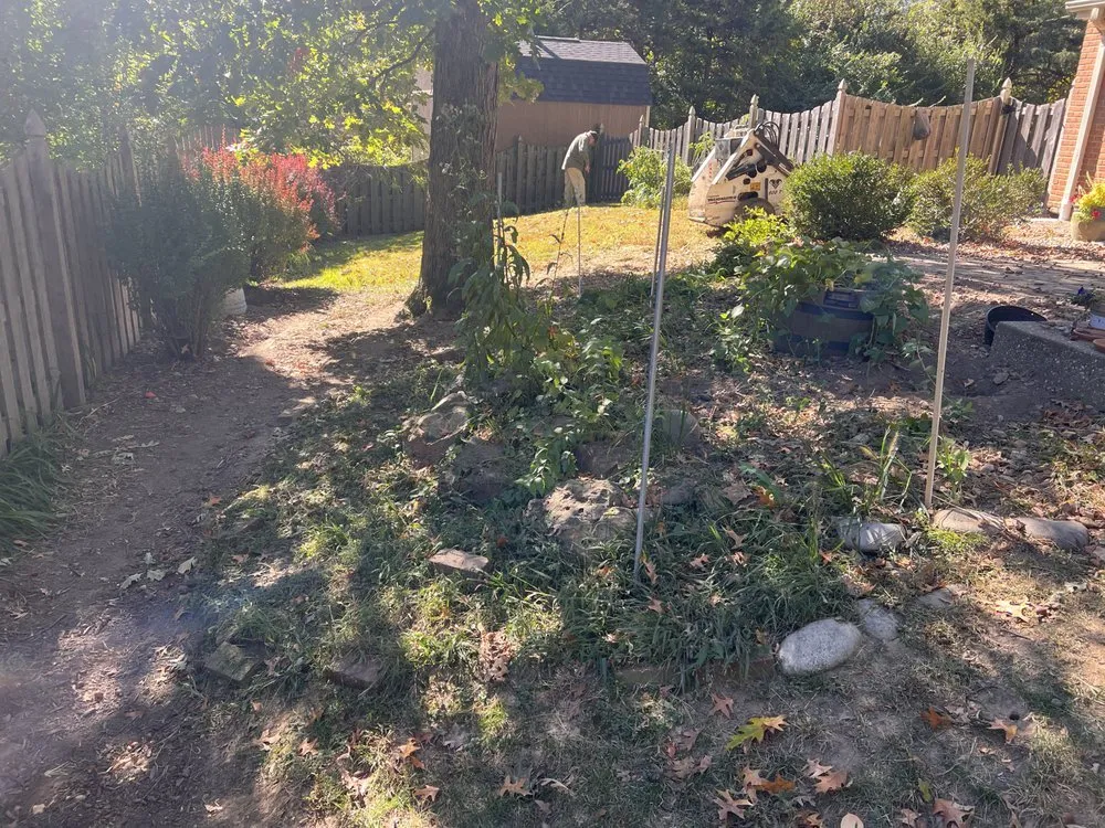 Top-rated yard cleanup service in Webster Groves, MO by Green Scape Stl Landscaping And Outdoor Living