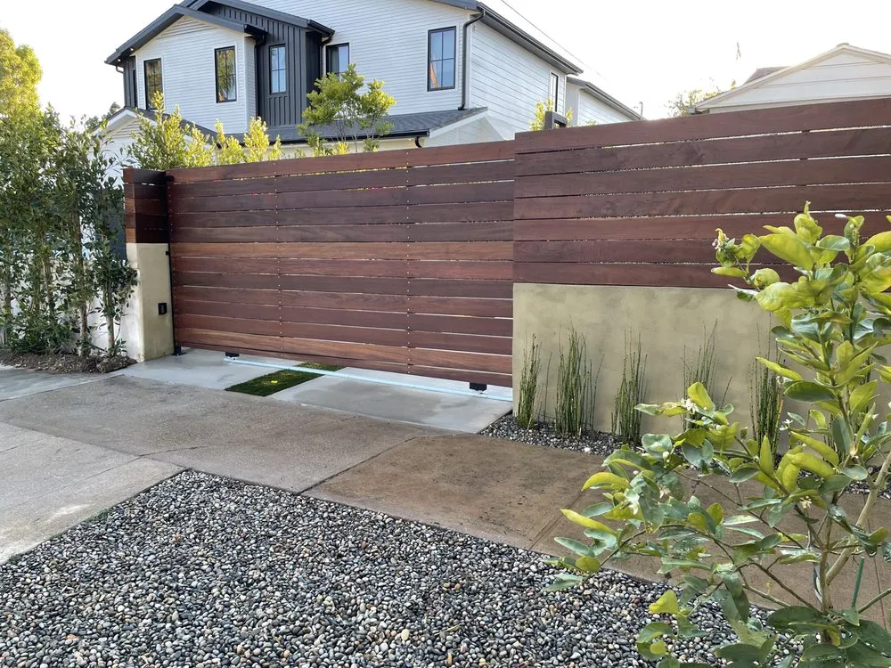 Custom lawn care service in Inglewood, CA by Green Scapes Landscaping