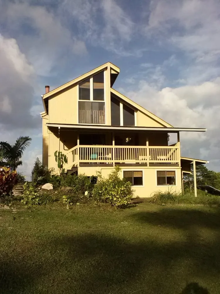 Affordable lawn care service for year-round maintenance in Papaikou, HI by Green Scene Lawn & Landscape