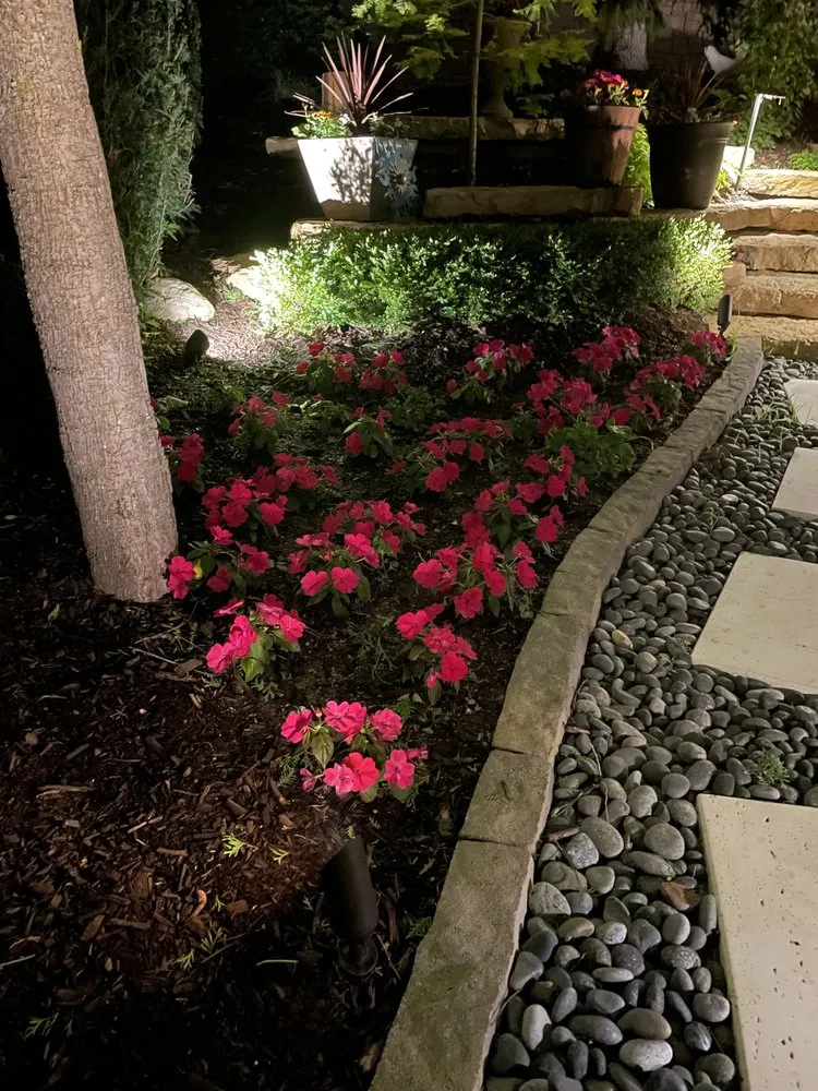 Professional residential landscaping in Saint Charles, IL by Green Scene