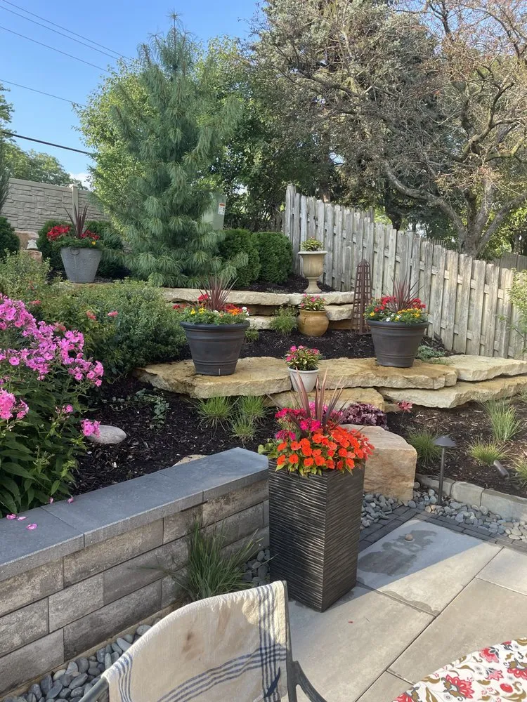 Expert lawn care service with custom design in Saint Charles, IL by Green Scene