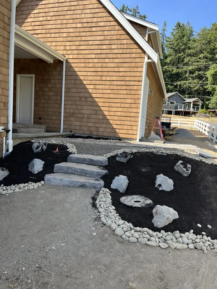 Top-rated garden landscaping for homes in Tacoma, WA by Green Scent Landscaping