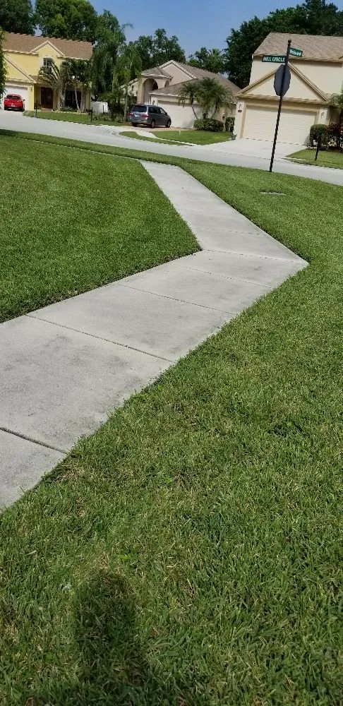 Top-rated garden landscaping near you in Margate, FL by Green Seasons Lawn & Landscaping