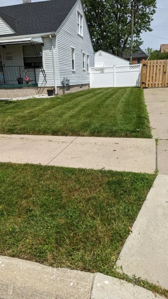 Custom garden landscaping for homes in Southgate, MI by Green Selections lawn and field specialist