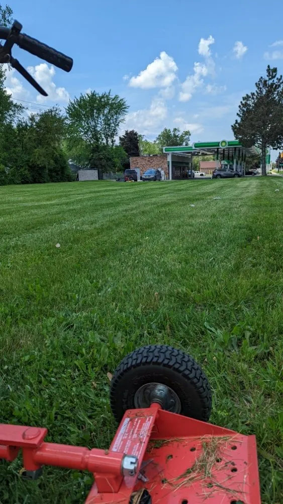 Professional lawn care service in Southgate, MI - Green Selections lawn and field specialist