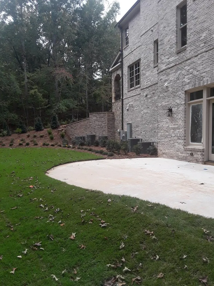 Expert yard cleanup service for year-round maintenance in Dawsonville, GA by Green Services