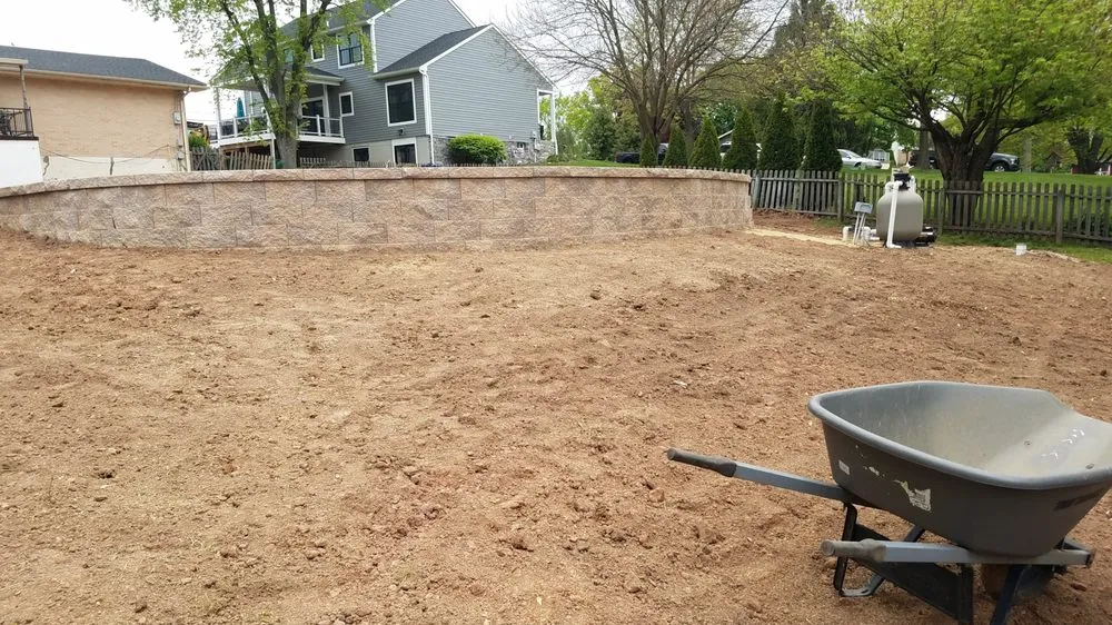 Professional garden landscaping in Pottstown, PA by Green Side Up Landscaping
