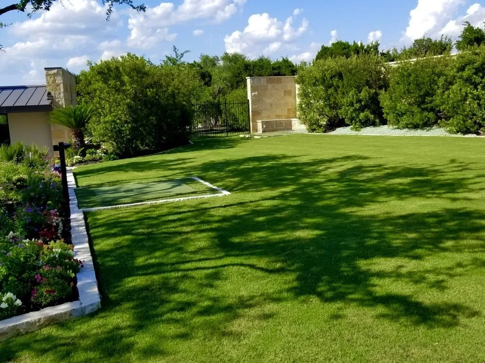 Trusted garden landscaping in Leander, TX by Green Sky Lawn Service
