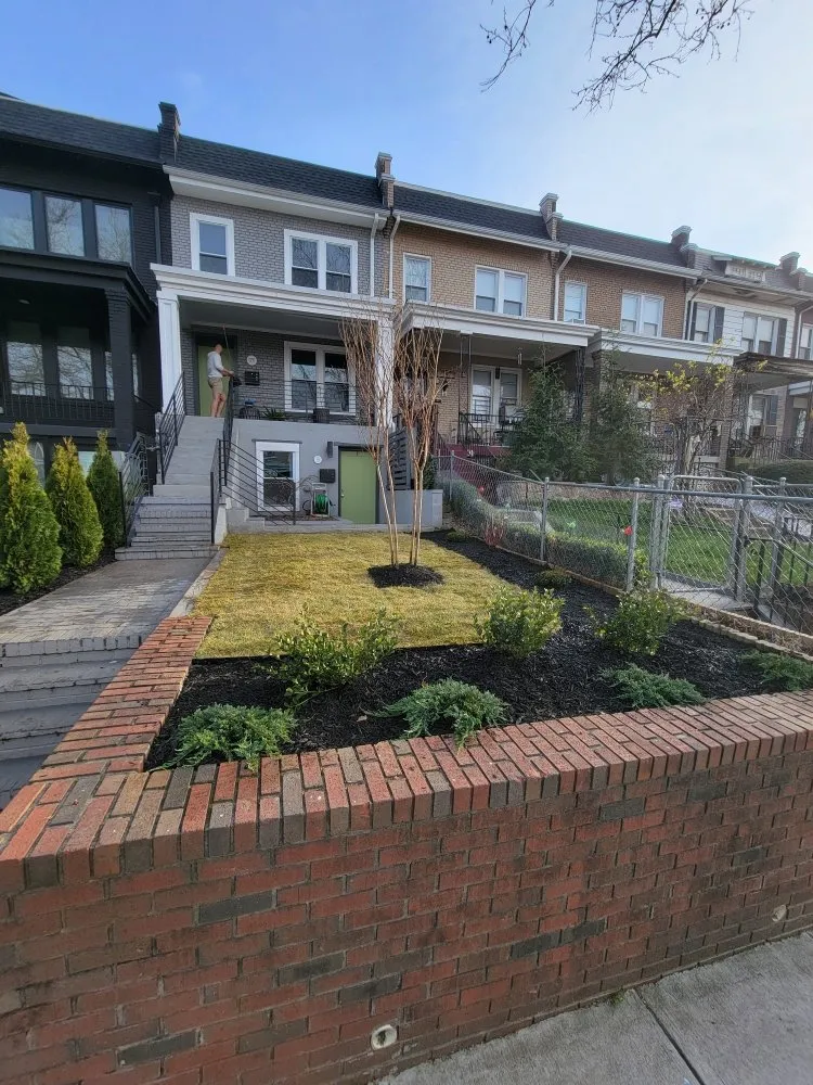 Professional lawn care service in Fairfax, VA - Green Smart