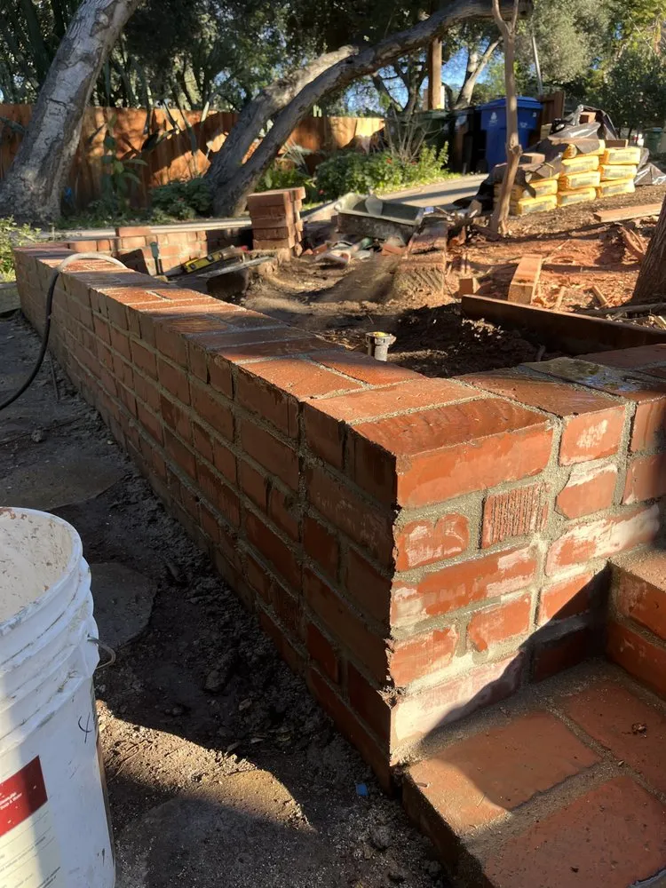 Affordable landscape design for homes in Pasadena, CA by Green Splendor Landscaping