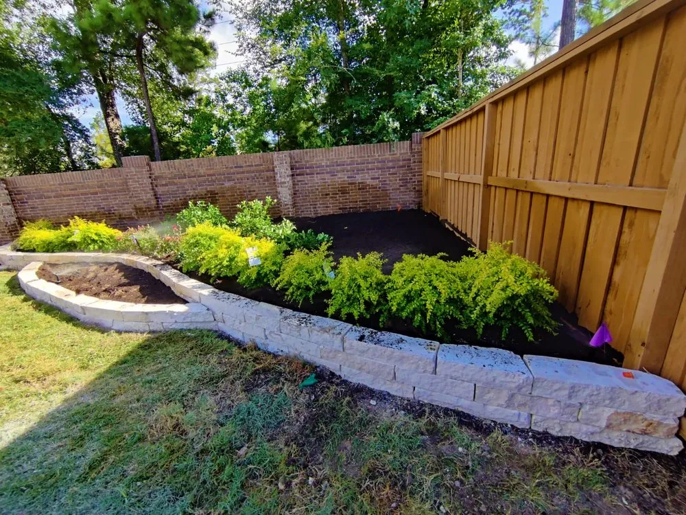 Top-rated yard cleanup service with custom design across The Woodlands, TX - Green Springs Landscape