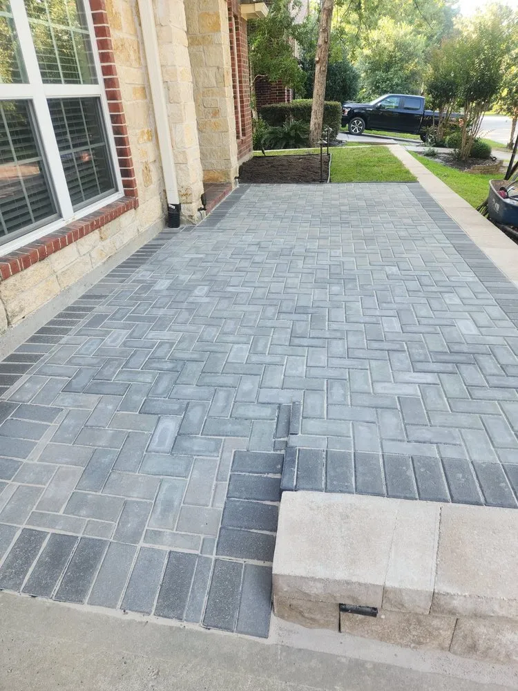 Professional landscape installation in The Woodlands, TX by Green Springs Landscape