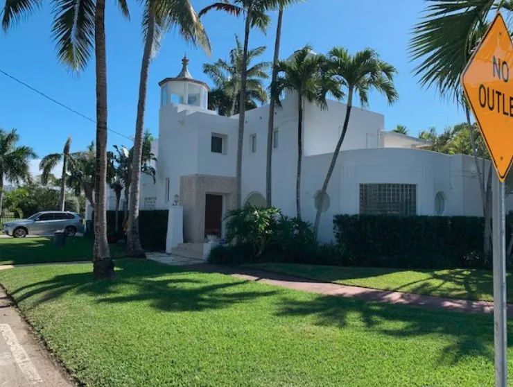 Custom residential landscaping in Miramar, FL - Green Square Lawn