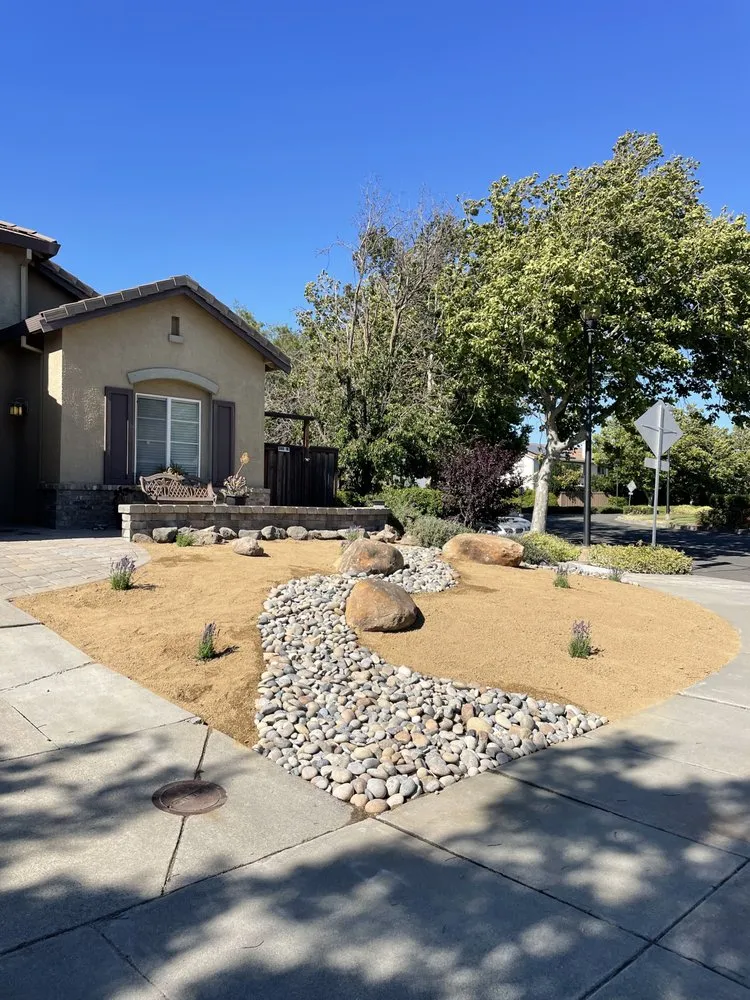 Top-rated yard cleanup service with custom design across Richmond, CA - Green Sunsets