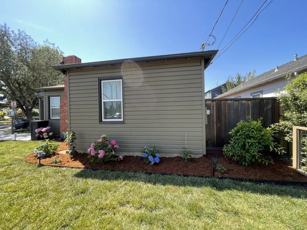 Trusted lawn mowing service for year-round maintenance in Richmond, CA by Green Sunsets