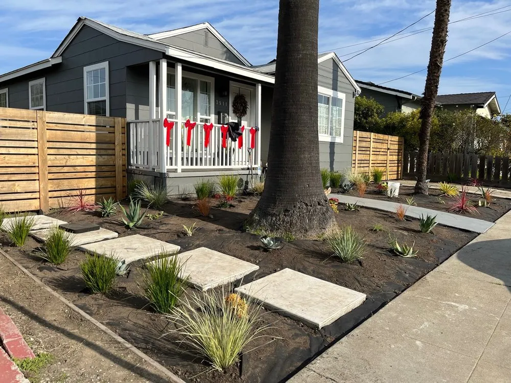 Affordable lawn mowing service for residential properties across Richmond, CA - Green Sunsets