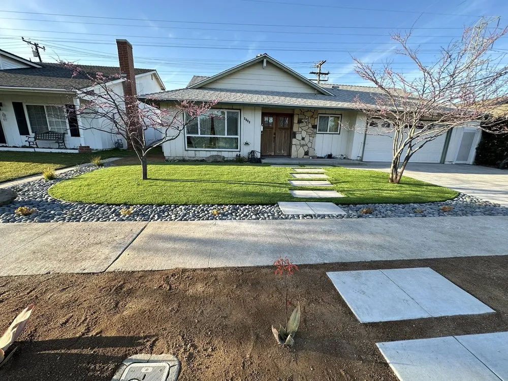 Expert yard maintenance in Ventura, CA by Green Team Landscapers
