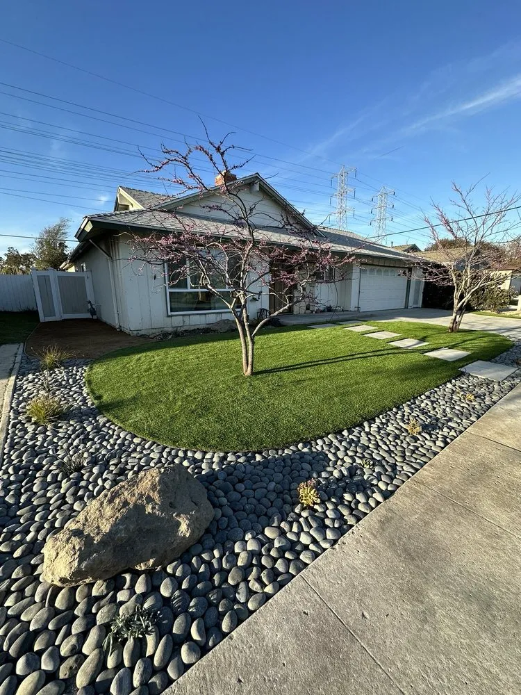 Custom lawn care service for residential properties across Ventura, CA - Green Team Landscapers