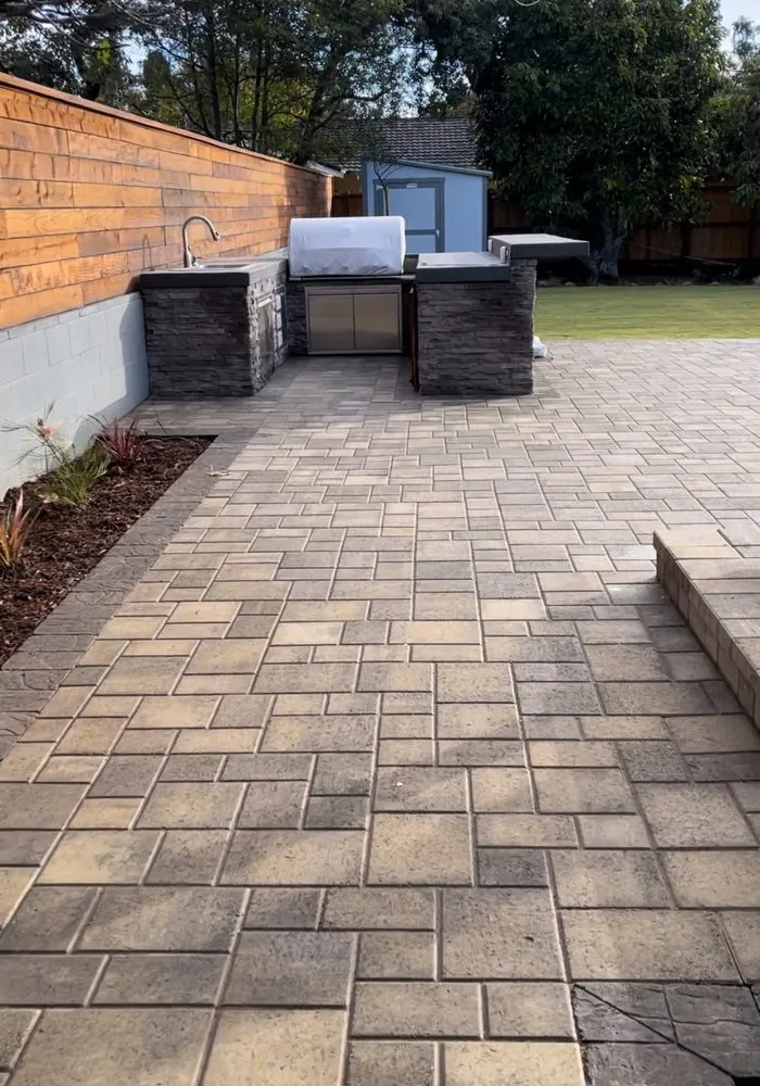 Professional garden landscaping near you in Ventura, CA by Green Team Landscapers