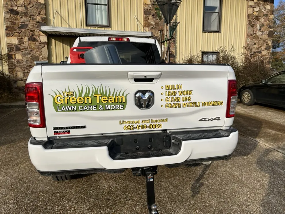 Reliable yard maintenance in Tupelo, MS - Green Team of Tupelo Lawn Care and more