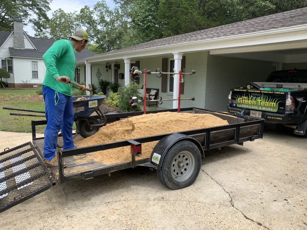 Affordable residential landscaping experts serving Tupelo, MS - Green Team of Tupelo Lawn Care and more