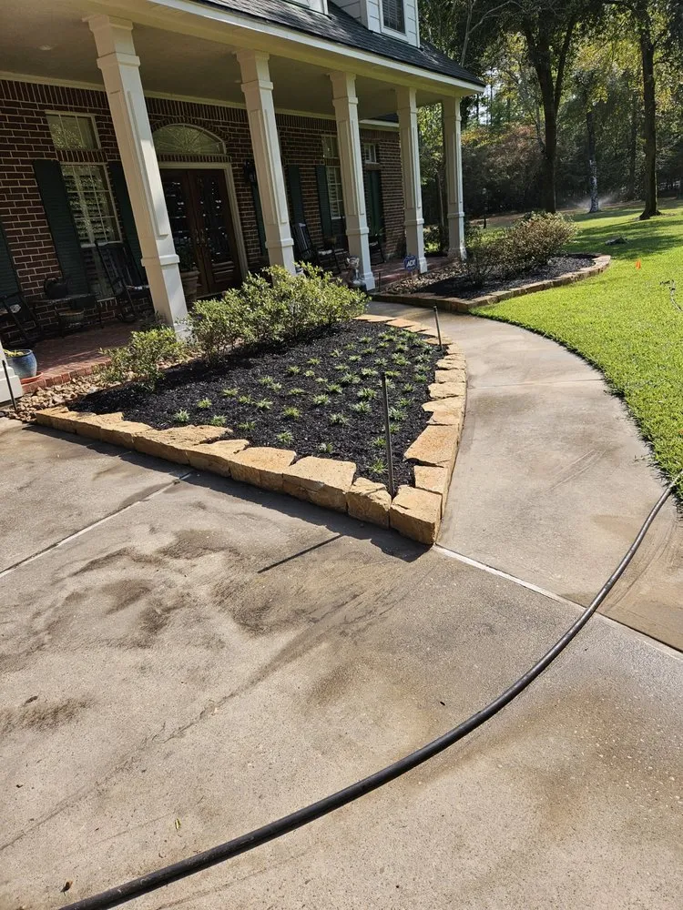 Professional residential landscaping in Conroe, TX - Green Tex services